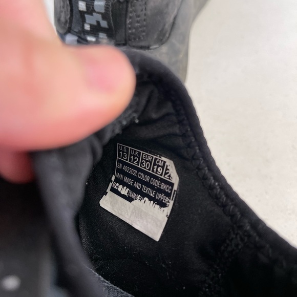 Sketchers shoes boys’ Slip ons - Picture 5 of 5